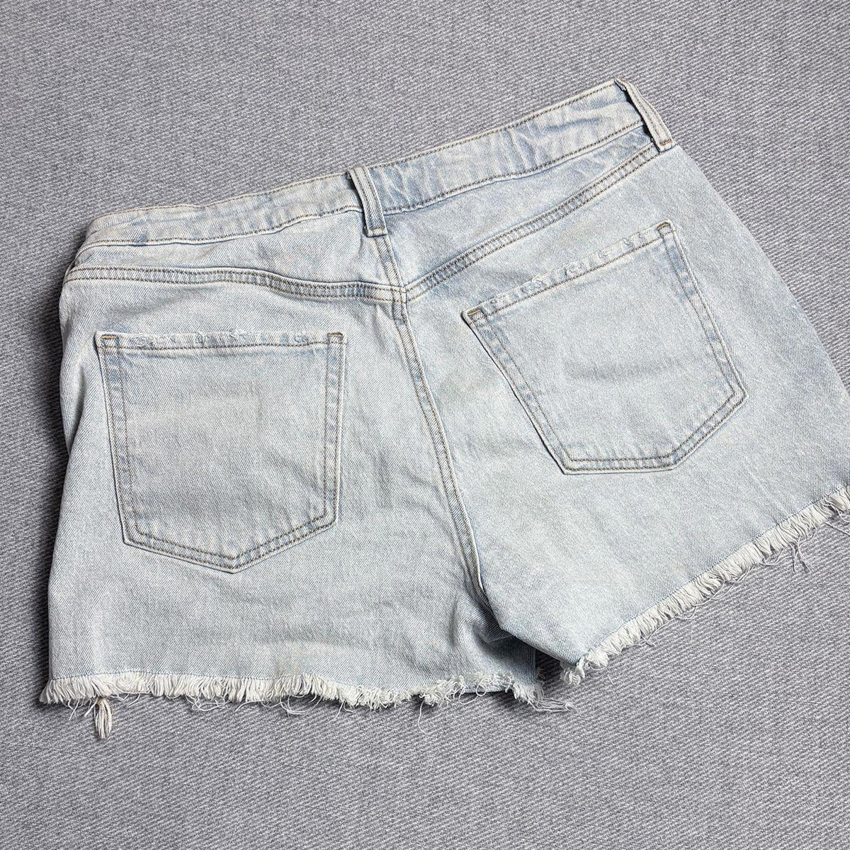 Old Navy Light Wash Distressed Cutoff Denim Shorts Size 8