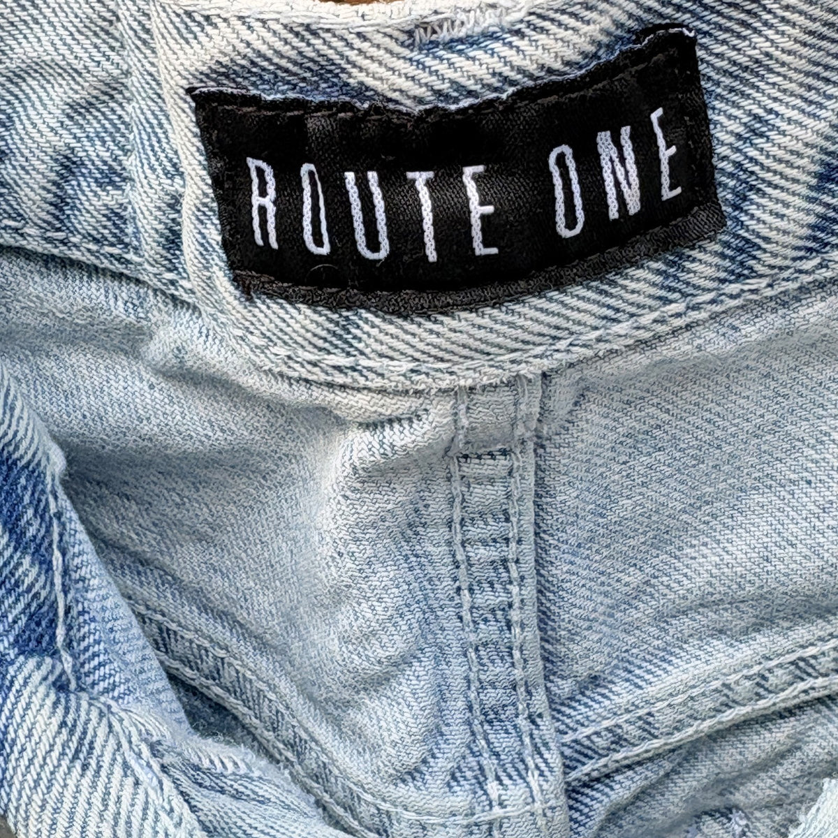Route One Light Wash Jeans | 26
