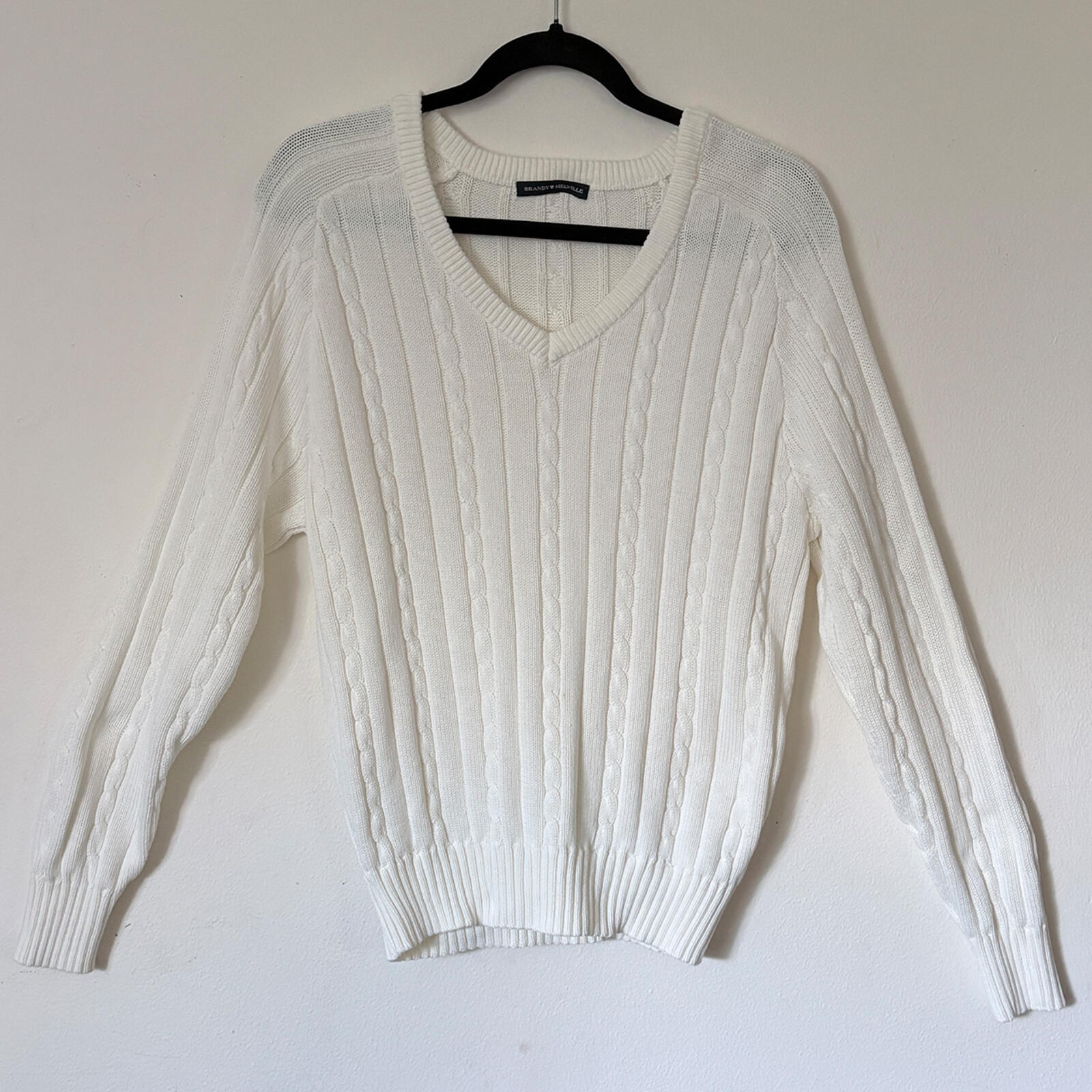 Brandy Melville Vneck Cable Sweater/Ivory/Medium