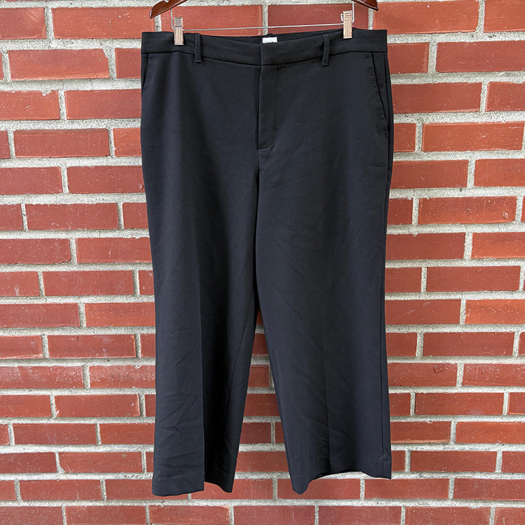 Gap black wide-leg crop pants, size 16