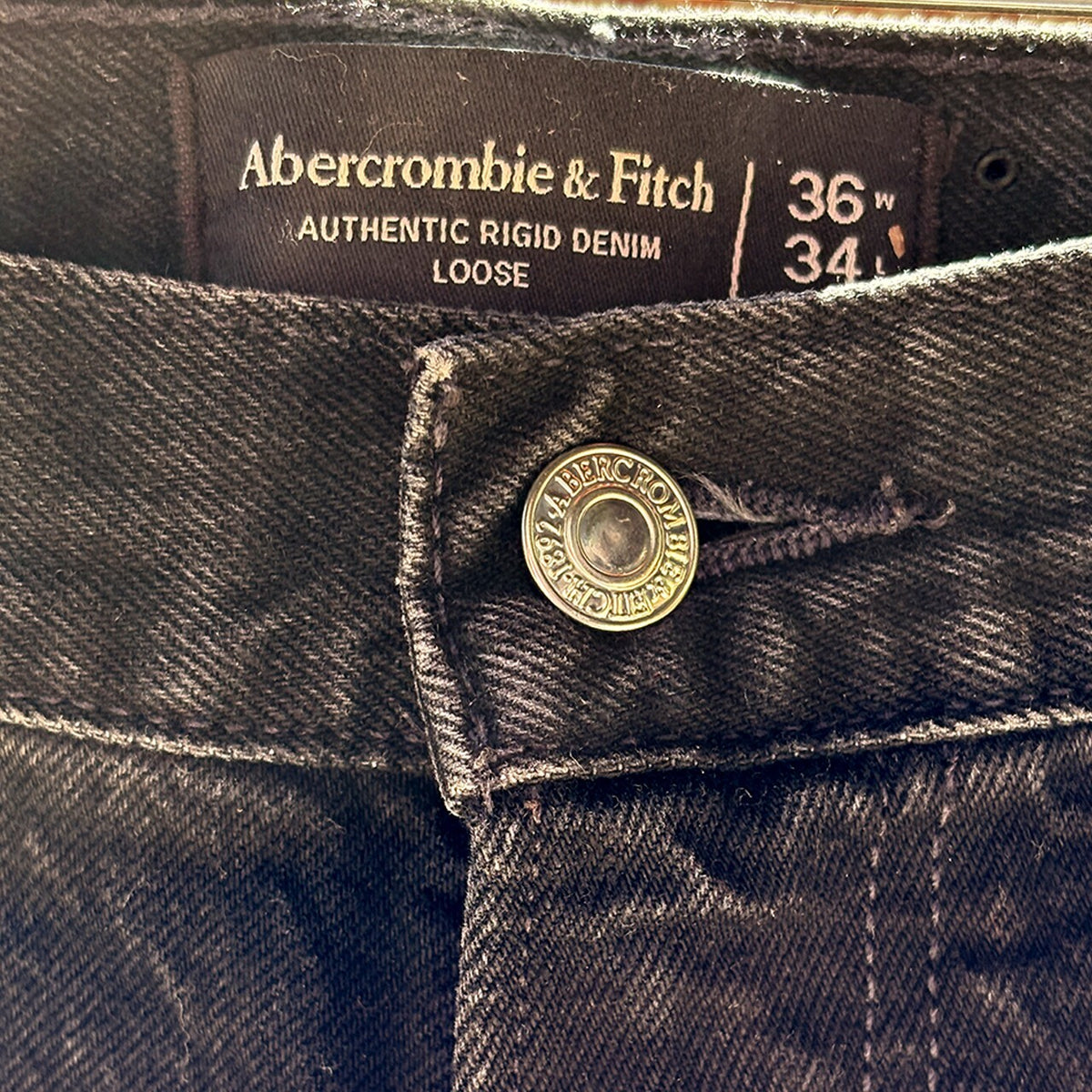 Abercrombie & Fitch Authentic Rigid Denim Loose Fit