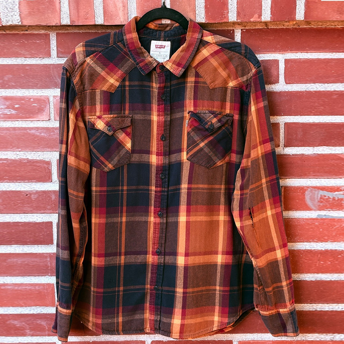 Levi's XL Plaid Flannel Shirt in Warm Autumn Colors