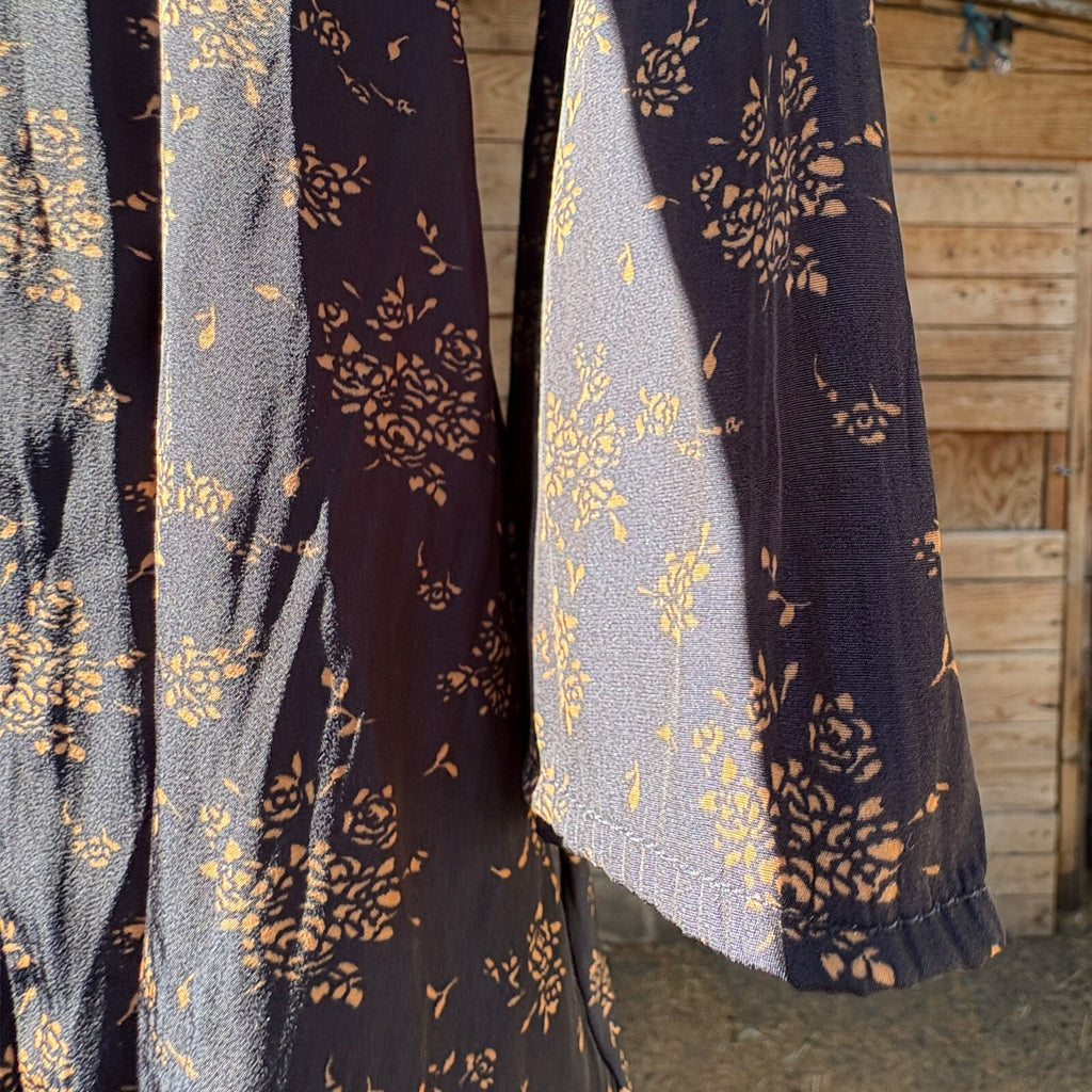 Universal Thread Navy Blue Floral Long Sleeve Dress