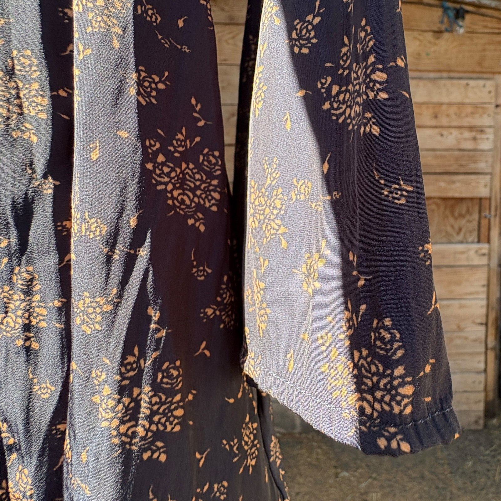 Universal Thread Navy Blue Floral Long Sleeve Dress
