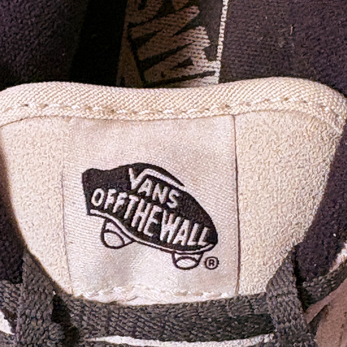 Vans Off The Wall Low Top Suede Sneakers Size 6 US Women