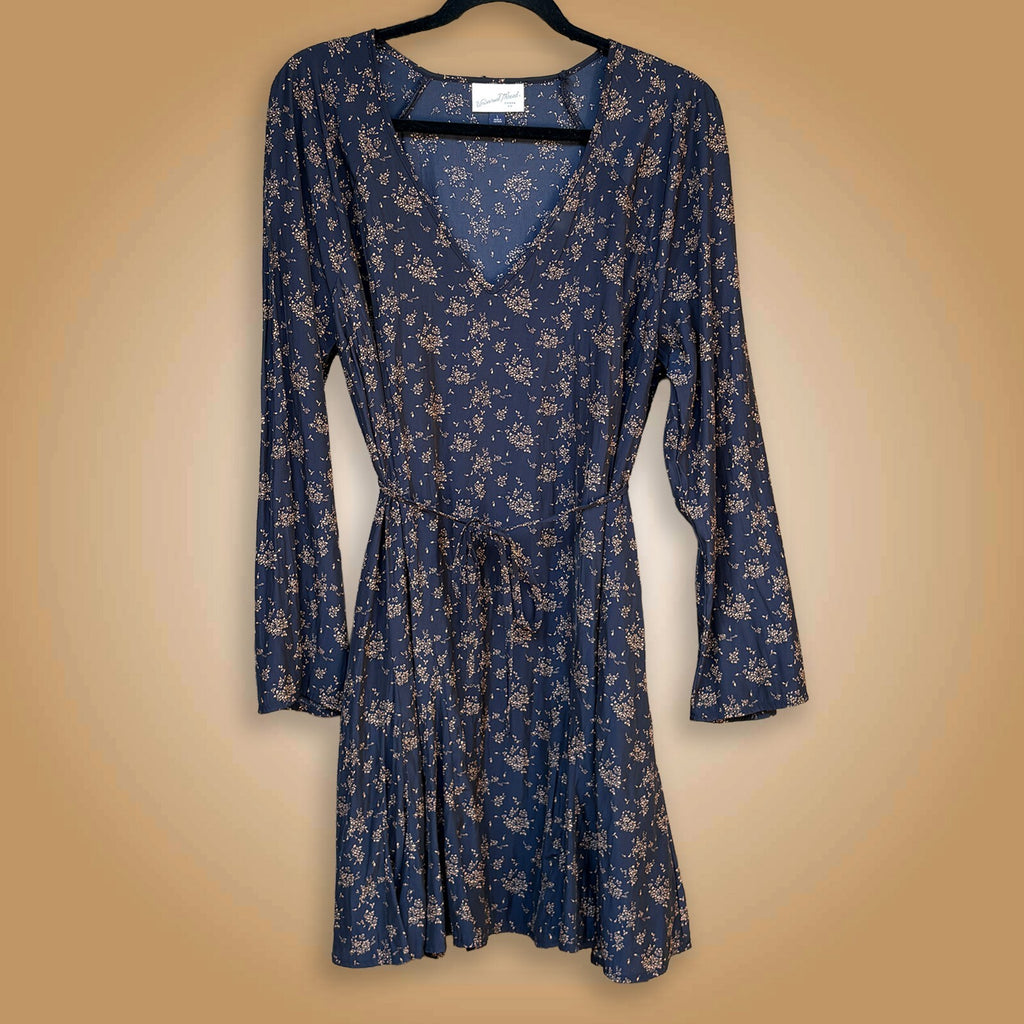 Universal Thread Navy Blue Floral Long Sleeve Dress