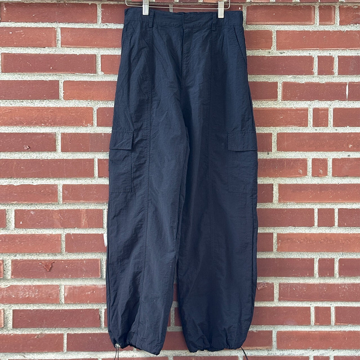 Love Tree Black Cargo Pants with Elastic Cuffs, Size M