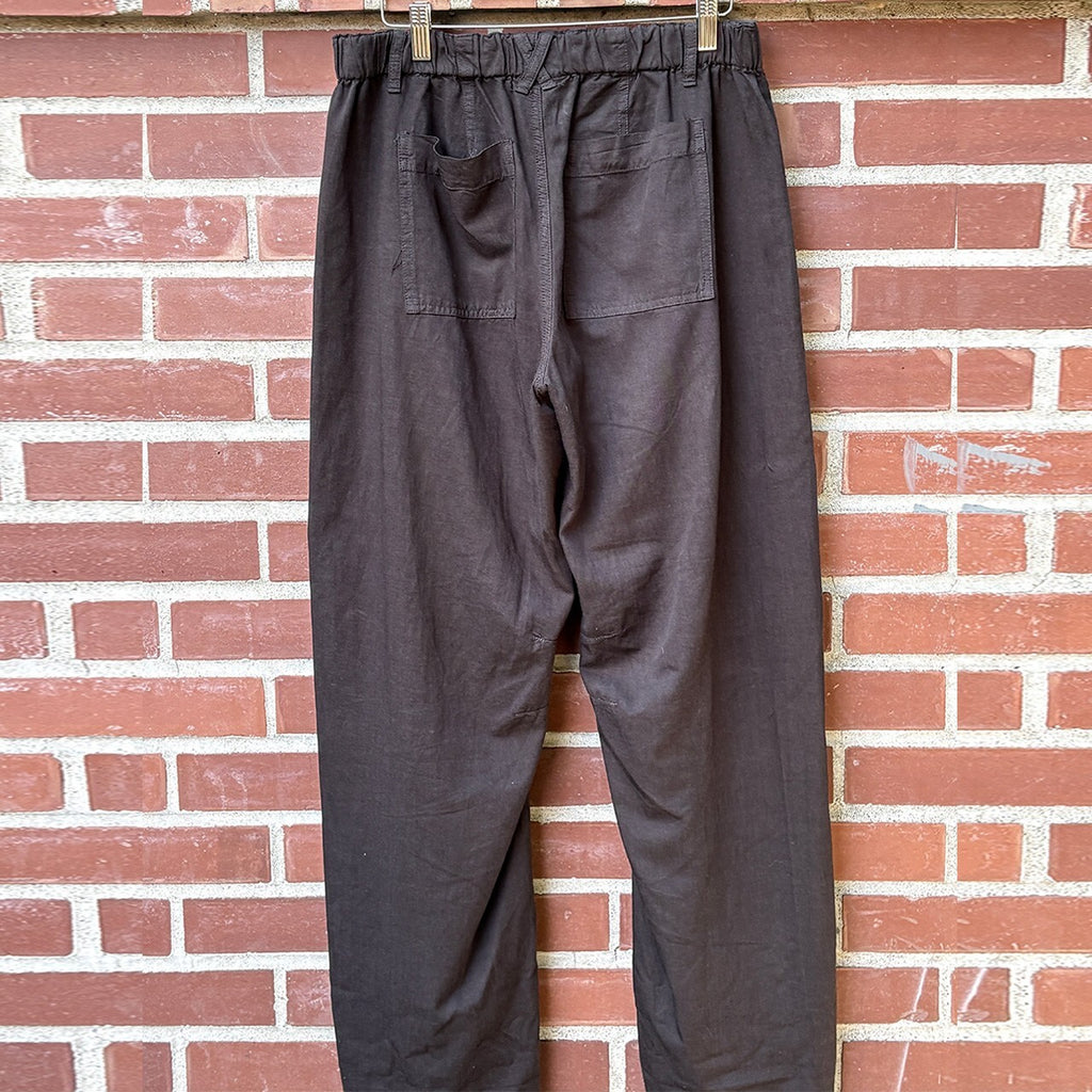 Universal Threads Women's Black Casual Pants Size 8