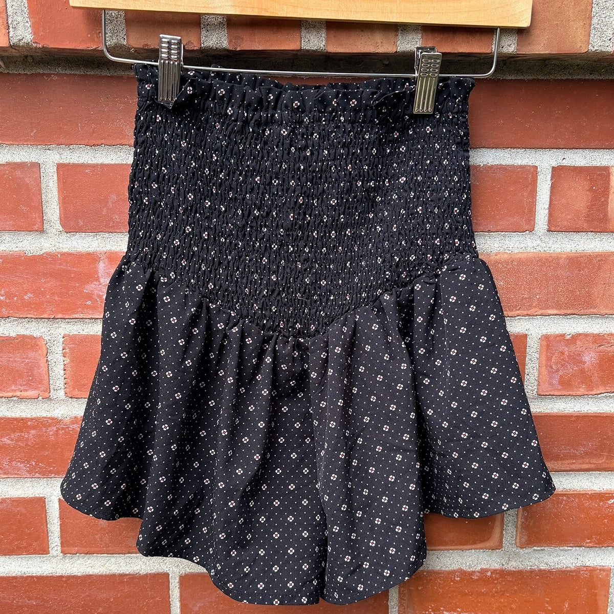 Bishop + Young Black Floral Smocked Waist Mini Skirt XS
