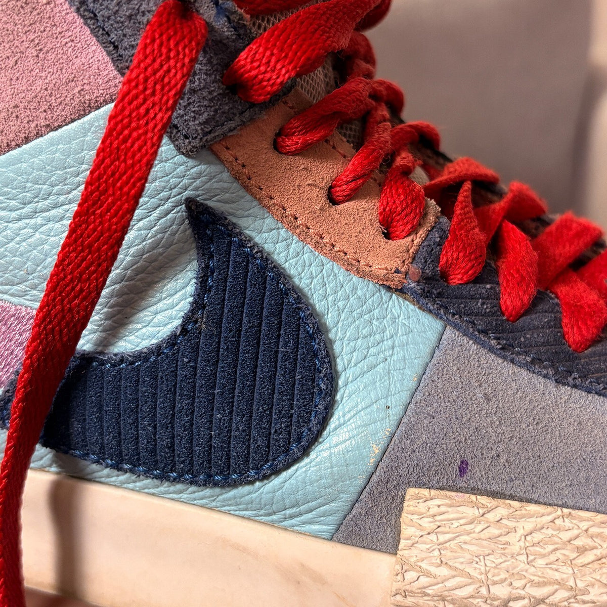 Nike SB Blazer Mid Skate Shoes Size 6.5 Multi-Color