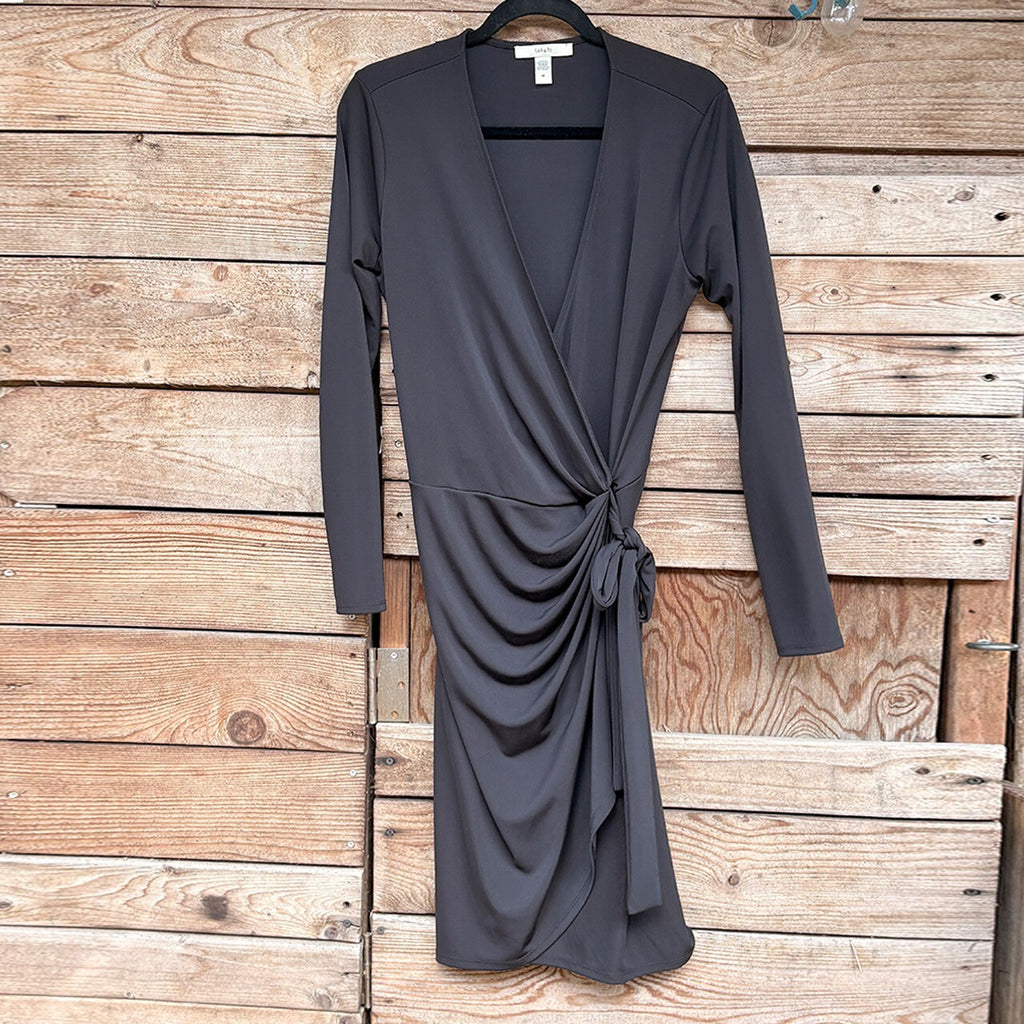 Lark & Ro Wrap Dress | Black, M