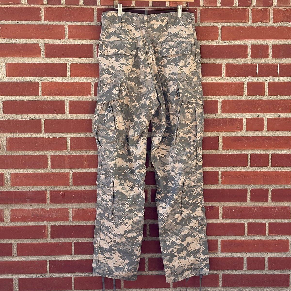 U.S. Army Combat Uniform Trousers Small-Long