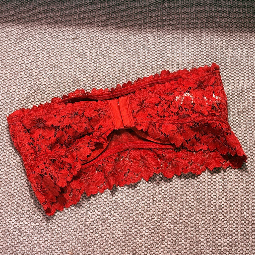 auden Red Lace Strapless Bra Medium