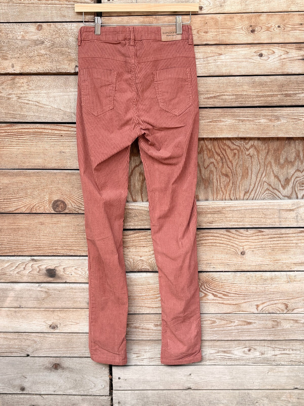London 88 Corduroy Skinny Pants